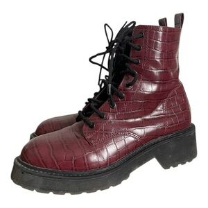 Burgundy Croc-Embossed Combat Boots with Chunky Sole size 6